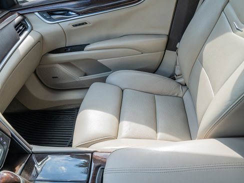 Used 2014 Cadillac XTS Luxury w/ Driver Awareness Package image 28