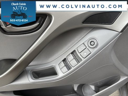 Used 2013 Hyundai Elantra Limited image 23