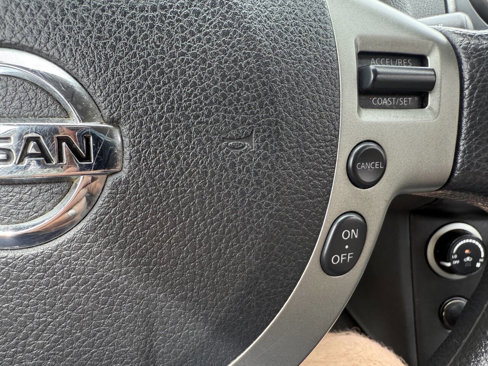 Used 2013 Nissan Rogue SV image 5