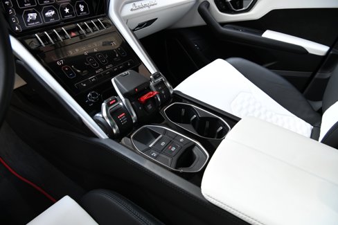Used 2022 Lamborghini Urus image 15