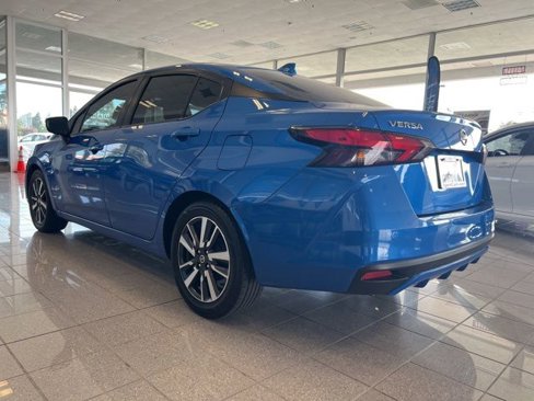 Used 2021 Nissan Versa SV image 14