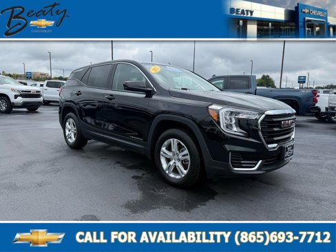 Certified 2022 GMC Terrain SLE image 1