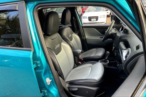 Used 2020 Jeep Renegade Sport w/ Sport Appearance Group image 7