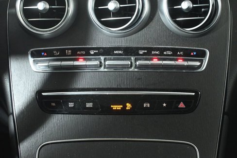 Used 2021 Mercedes-Benz GLC 300 4MATIC image 20