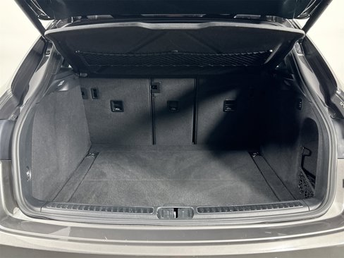 Certified 2018 Porsche Macan Turbo image 37