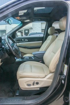 Used 2016 Ford Explorer XLT w/ Equipment Group 202A image 18