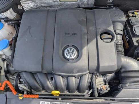 Used 2014 Volkswagen Beetle 2.5 image 20