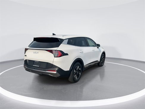 New 2026 Kia Sportage LX image 8