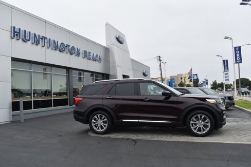 Used 2023 Ford Explorer Limited image 3