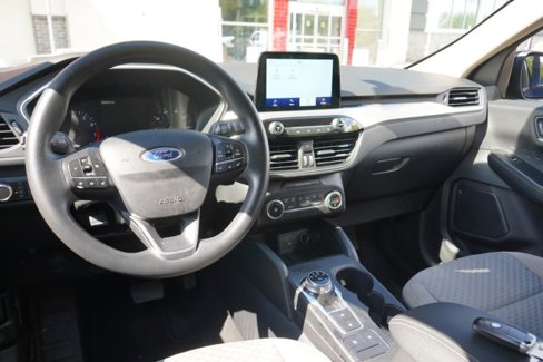 Used 2020 Ford Escape SE image 49