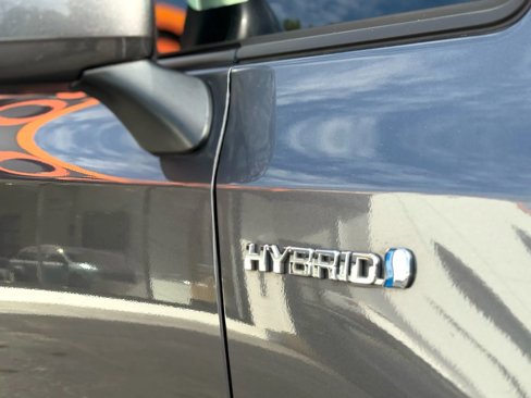 Used 2012 Toyota Prius V Two image 35
