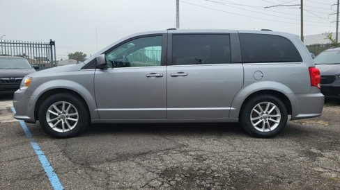 Used 2018 Dodge Grand Caravan SXT image 6