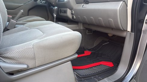 Used 2020 Nissan Frontier SV w/ Midnight Edition Floor Mats image 25
