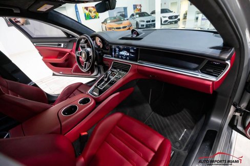 Used 2019 Porsche Panamera GTS w/ Premium Package Plus image 15