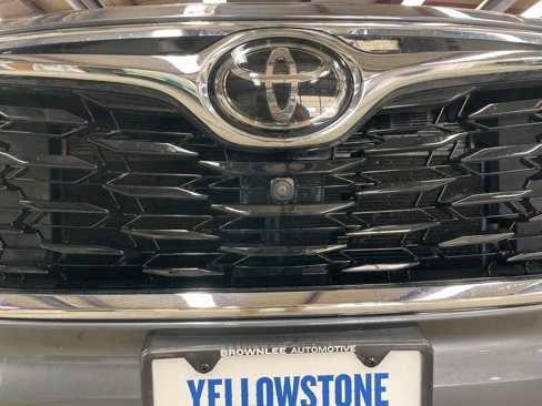 Used 2020 Toyota Highlander Platinum image 41