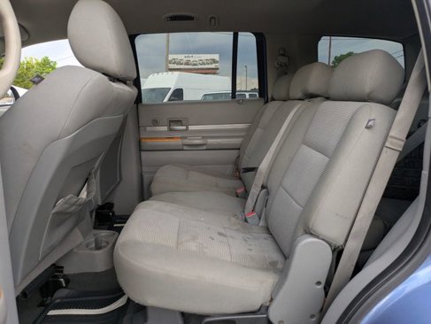 Used 2008 Chrysler Aspen Limited image 24