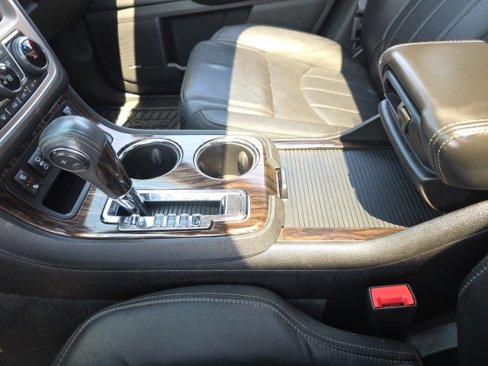 Used 2014 GMC Acadia Denali image 29