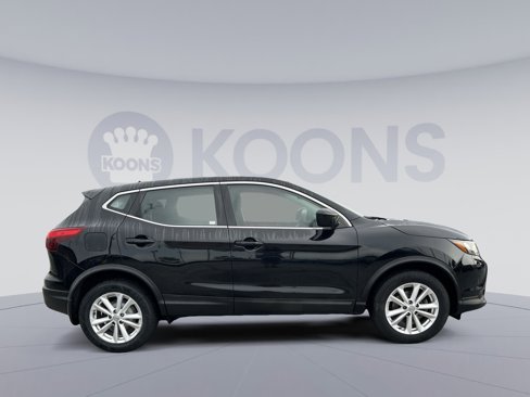 Used 2018 Nissan Rogue Sport S w/ S Appearance Package image 8