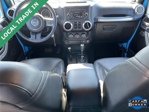 Used 2017 Jeep Wrangler Unlimited Sahara w/ Max Tow Package image 15