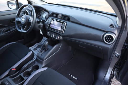 Used 2025 Nissan Versa S w/ Trunk Package image 39