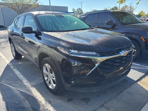Used 2024 Chevrolet Trax LS image 2