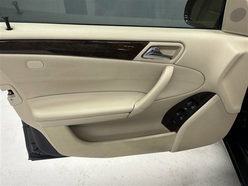 Used 2005 Mercedes-Benz C 240 4MATIC Sedan image 18