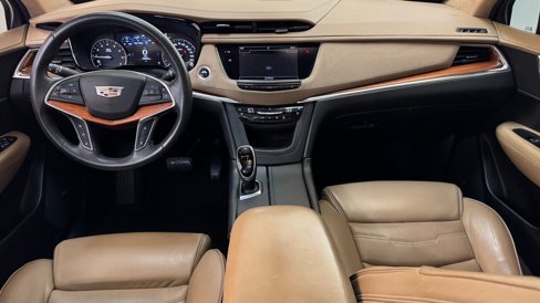 Used 2017 Cadillac XT5 Platinum w/ Driver Assist Package image 17