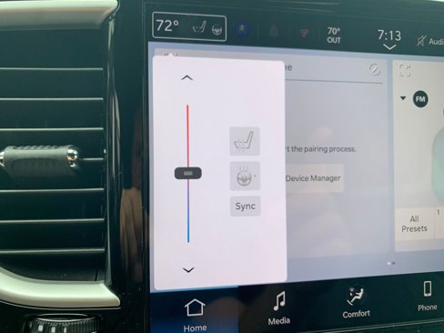 New 2025 Chrysler Pacifica Select image 21
