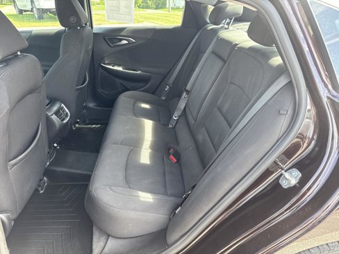 Used 2020 Chevrolet Malibu LT image 12