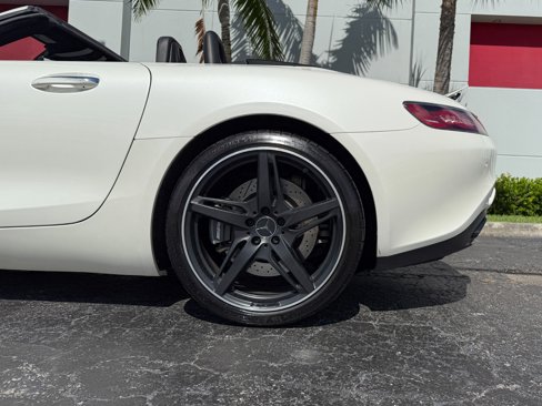 Used 2018 Mercedes-Benz AMG GT Roadster image 8