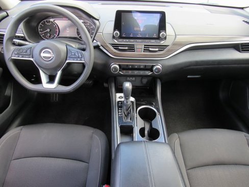 Used 2023 Nissan Altima 2.5 SV image 11