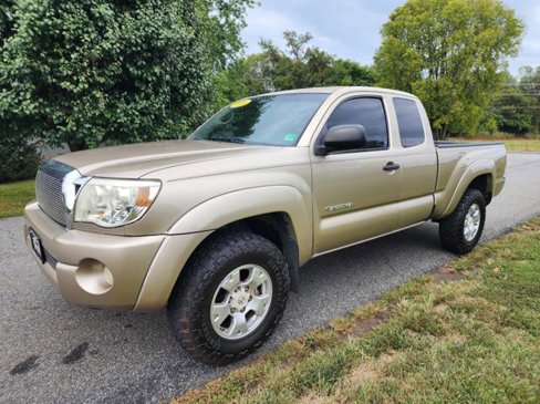 Used 2006 Toyota Tacoma 4x4 Access Cab V6 image 2