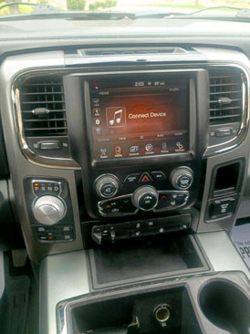 Used 2015 RAM 1500 Sport w/ Comfort Group image 13