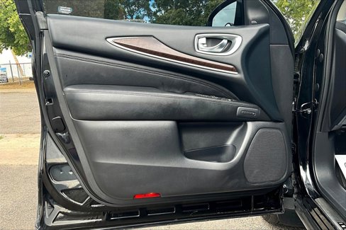 Used 2015 INFINITI QX60 FWD w/ Deluxe Touring Package image 19