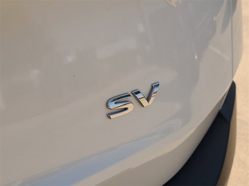 Used 2023 Nissan Rogue SV image 7