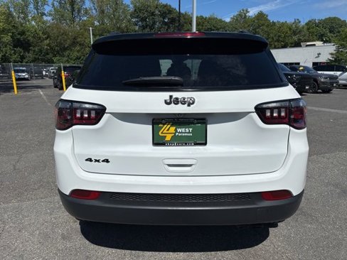 Certified 2022 Jeep Compass Altitude w/ Sun and Sound Group image 19