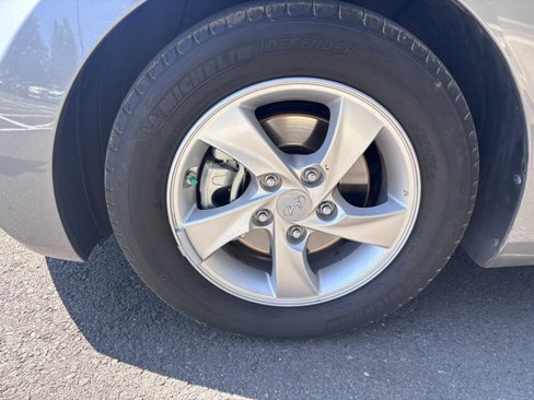 Used 2014 Hyundai Elantra SE image 26