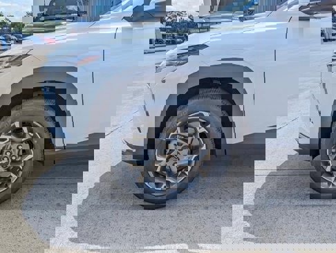New 2025 Chevrolet Trax LT w/ LT Convenience Package image 10