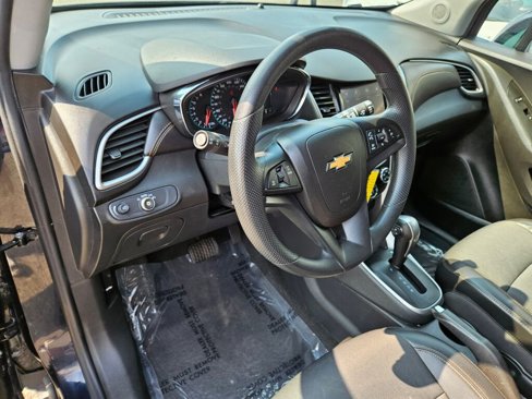Used 2021 Chevrolet Trax LT image 23