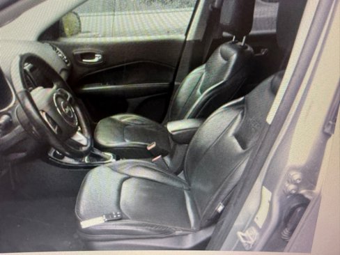 Used 2017 Jeep Compass Limited w/ Navigation Group image 3