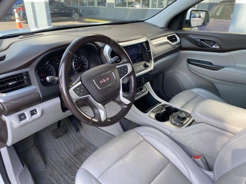 Used 2021 GMC Acadia SLT image 21