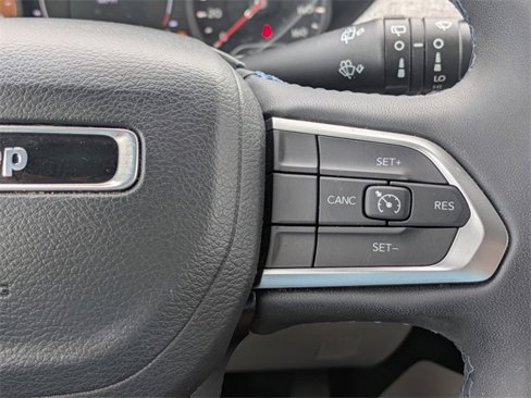 Used 2022 Jeep Compass Latitude image 24