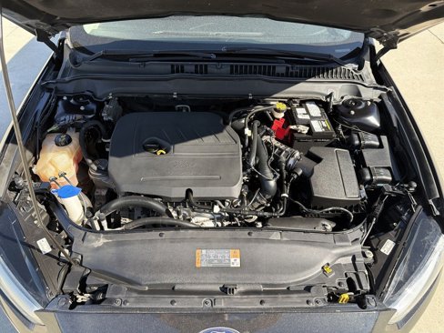Used 2015 Ford Fusion SE image 11