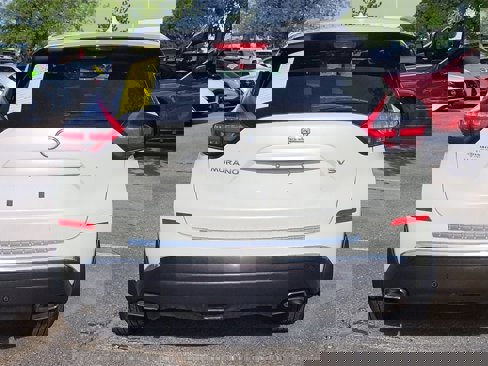 Certified 2020 Nissan Murano SV image 10