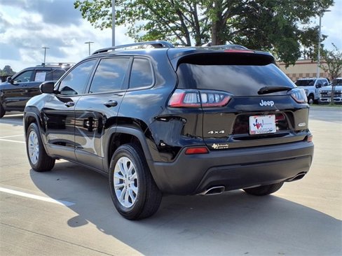 Used 2022 Jeep Cherokee Latitude Lux image 2
