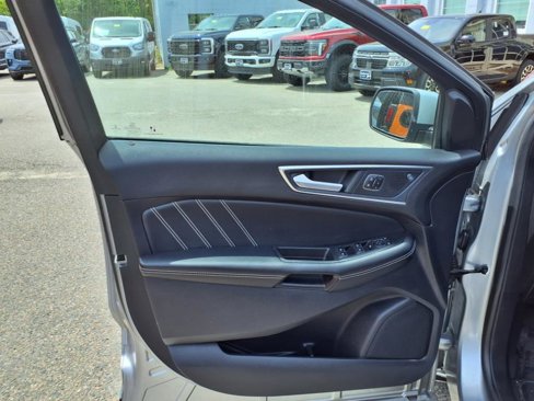 Used 2022 Ford Edge ST w/ Equipment Group 401A image 13