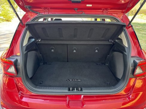 Certified 2022 Hyundai Venue SEL image 13