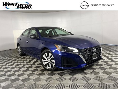 Certified 2024 Nissan Altima 2.5 S image 1