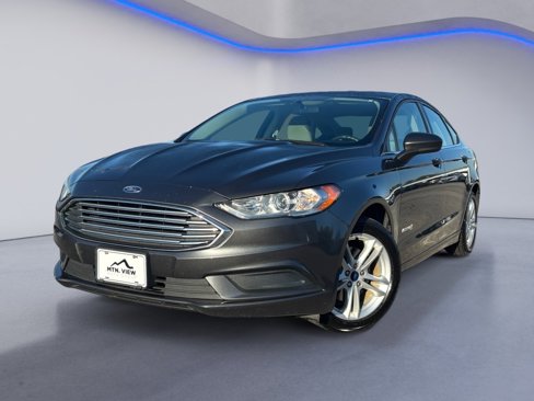 Used 2018 Ford Fusion S image 2