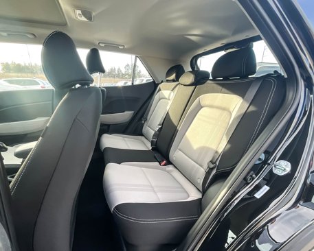 New 2025 Hyundai Venue SEL image 12